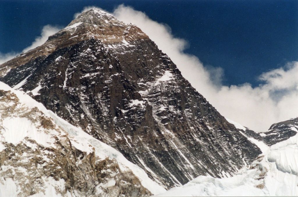 The top of Everest seen from Kala Patthar