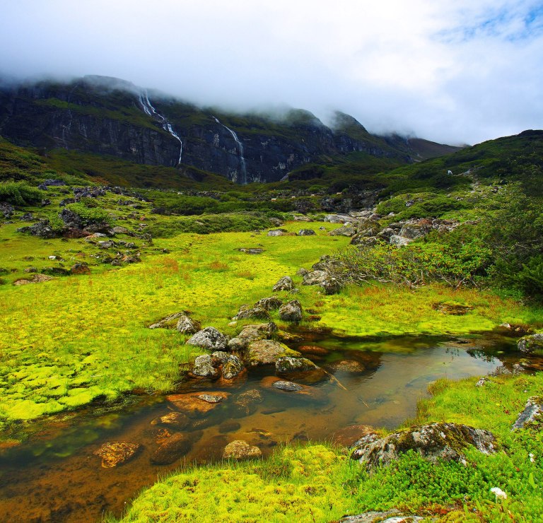Makalu Base Camp Trek: the Barun Valley